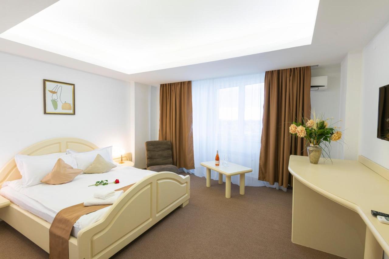 Hotel Randy Constanţa Exteriör bild