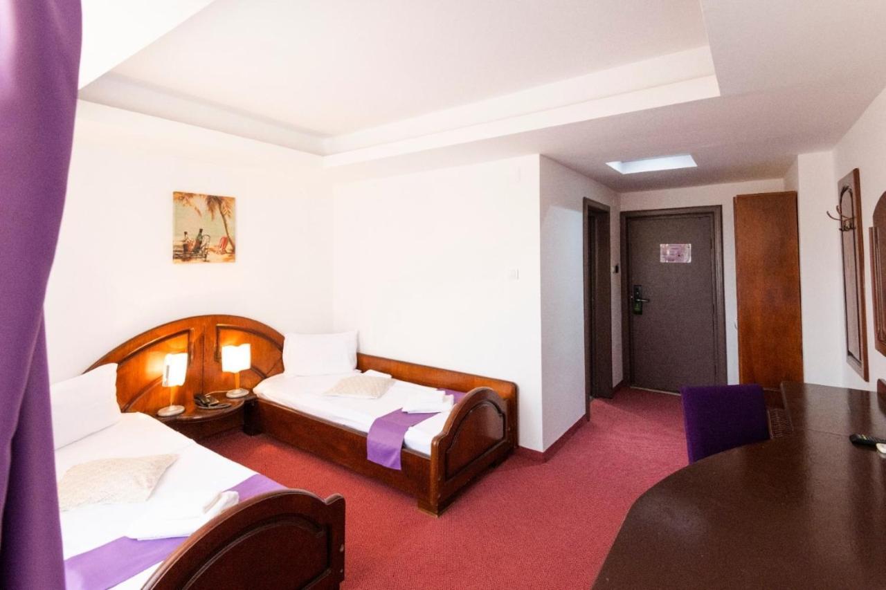 Hotel Randy Constanţa Exteriör bild